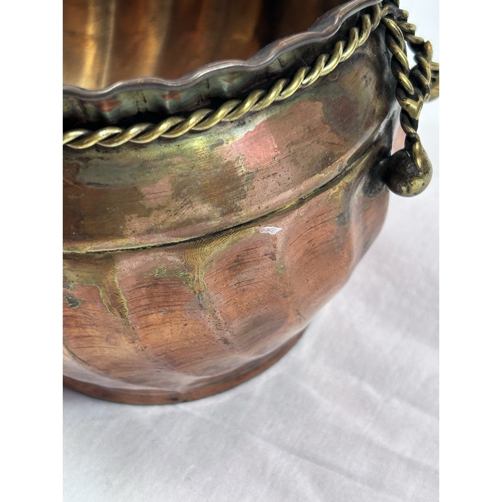 vtg copper planter bowl with rope and tassel detail Ruffled - Picture 9 of 9